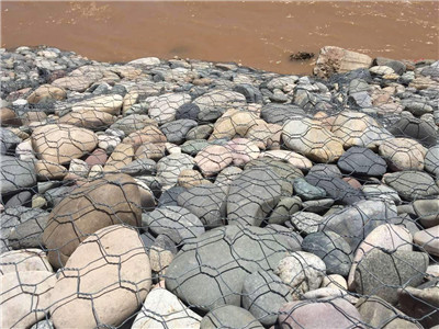 鍍高爾凡雷諾護(hù)墊圖片2 鍍高爾凡雷諾護(hù)墊圖片2